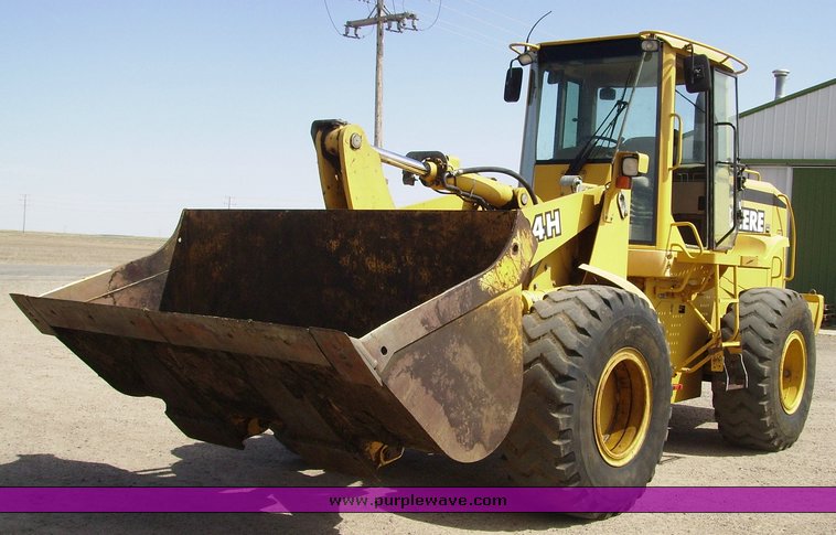 image for item 7071 2001 John Deere 624H wheel loader