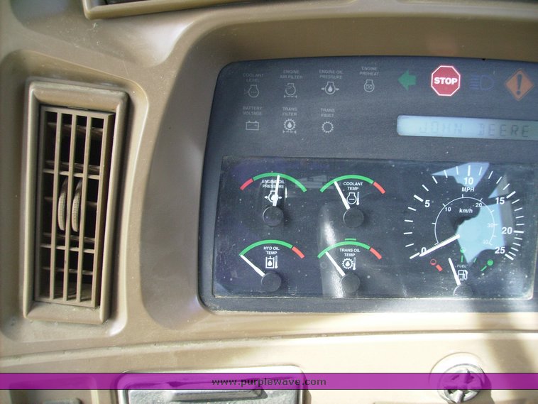 image for item 7071 2001 John Deere 624H wheel loader