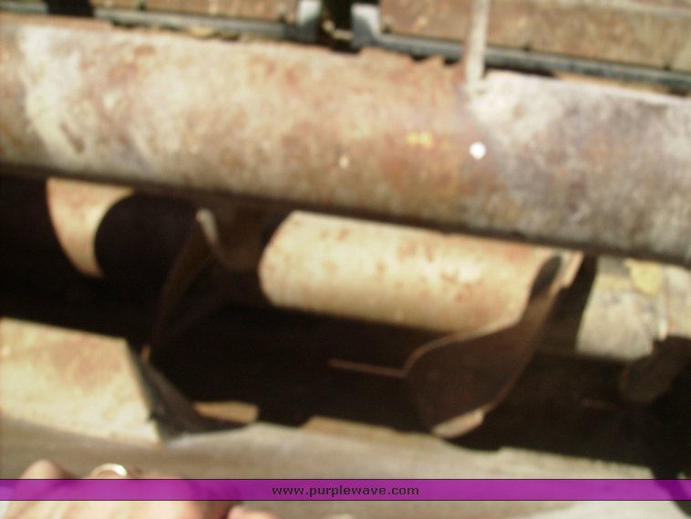 image for item 7073 1991 International 4900 feed truck