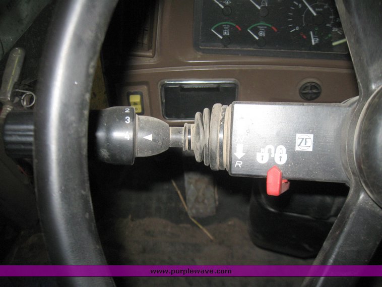 image for item 7081 2000 John Deere 544H wheel loader