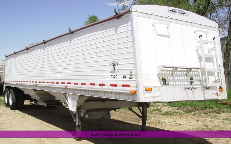 image for item 7302 1999 Wilson DWH 400C grain trailer