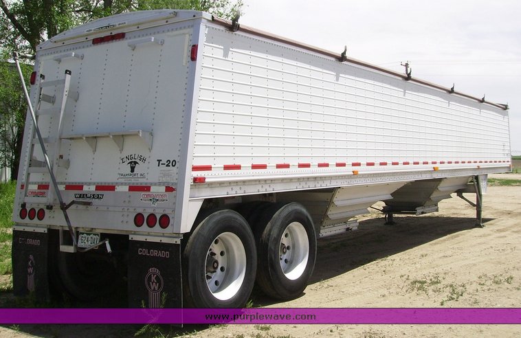 image for item 7302 1999 Wilson DWH 400C grain trailer