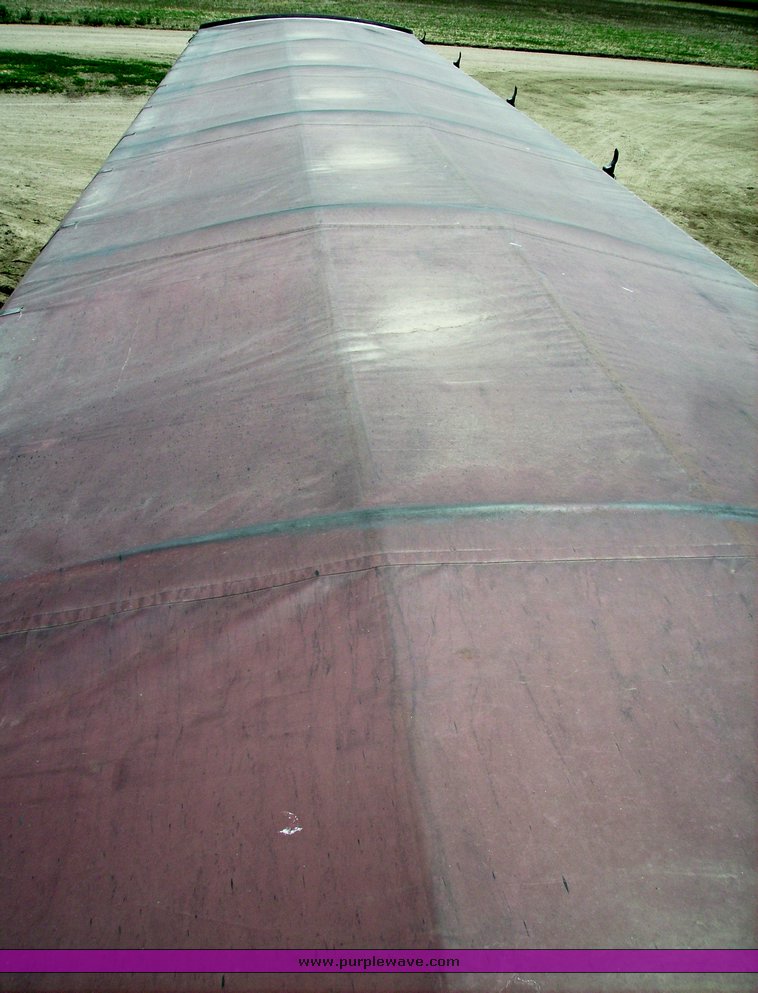 image for item 7302 1999 Wilson DWH 400C grain trailer