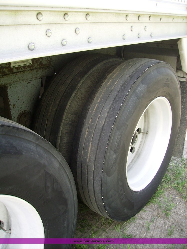 image for item 7302 1999 Wilson DWH 400C grain trailer