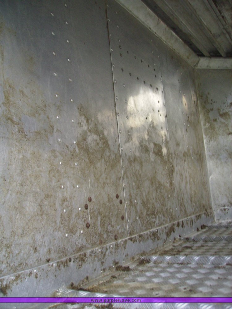 image for item 7315 1999 Barrett livestock trailer