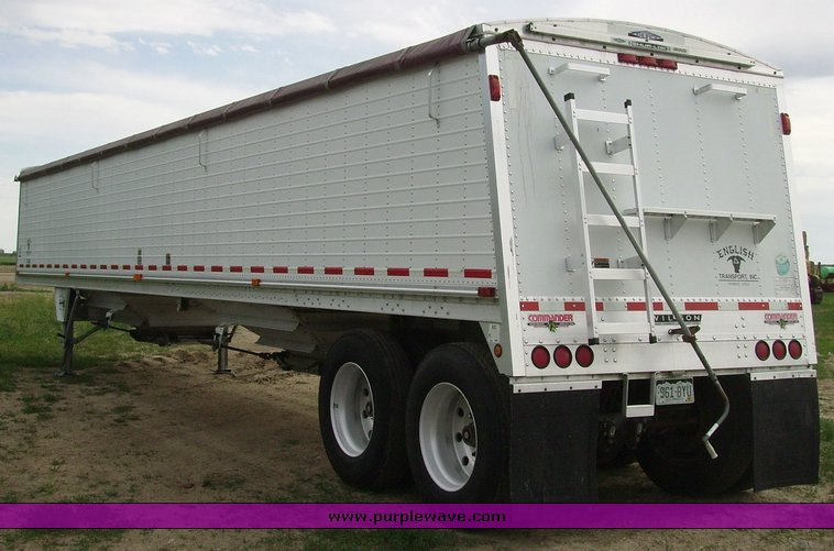 image for item 7331 2000 Wilson DWH 400C grain trailer
