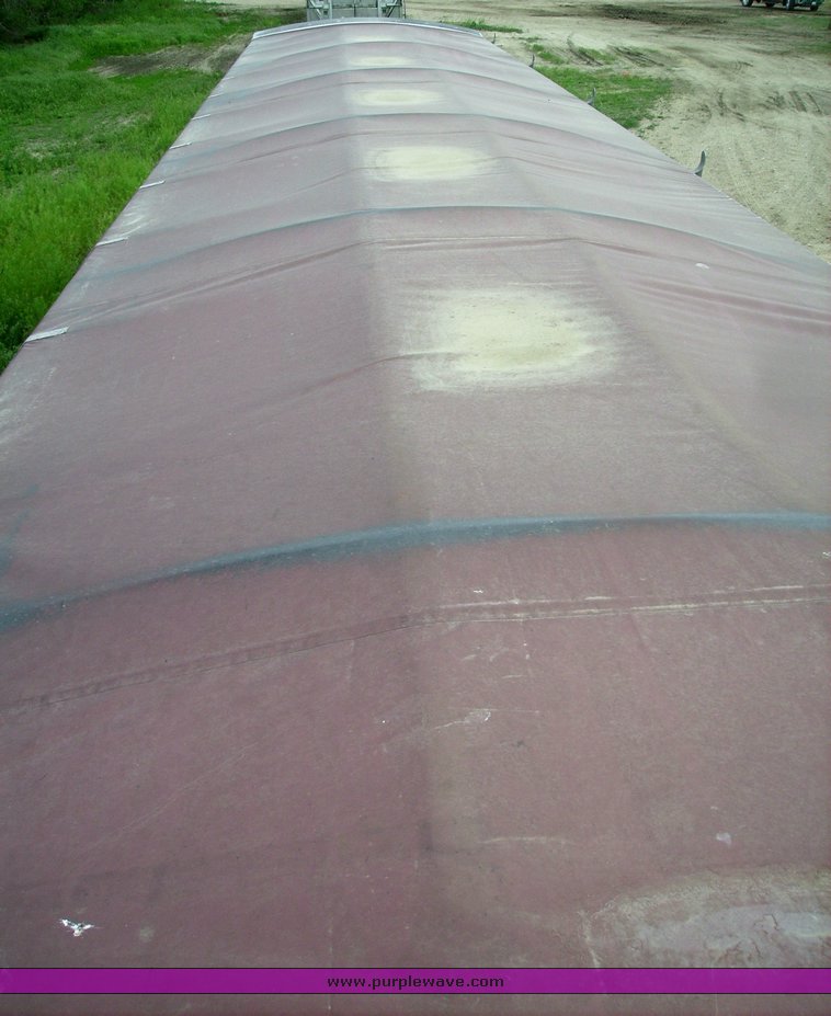 image for item 7331 2000 Wilson DWH 400C grain trailer