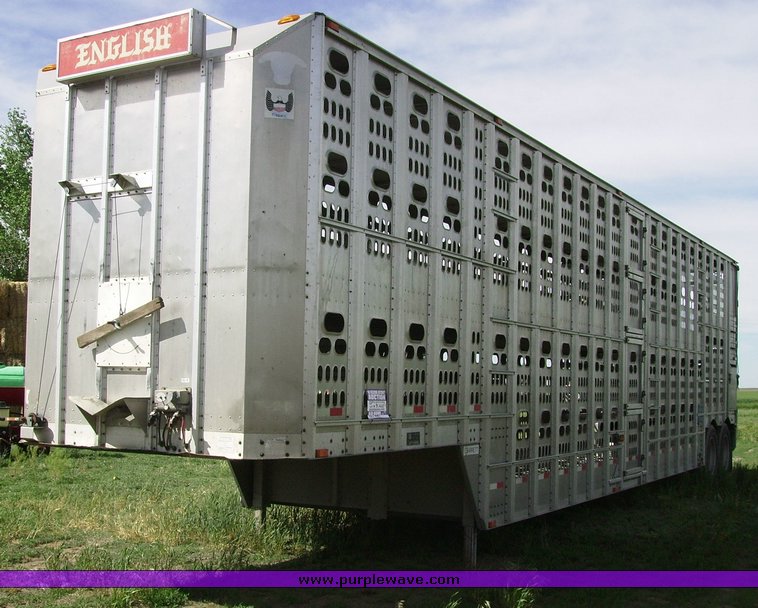 image for item 7332 2001 Barrett livestock trailer