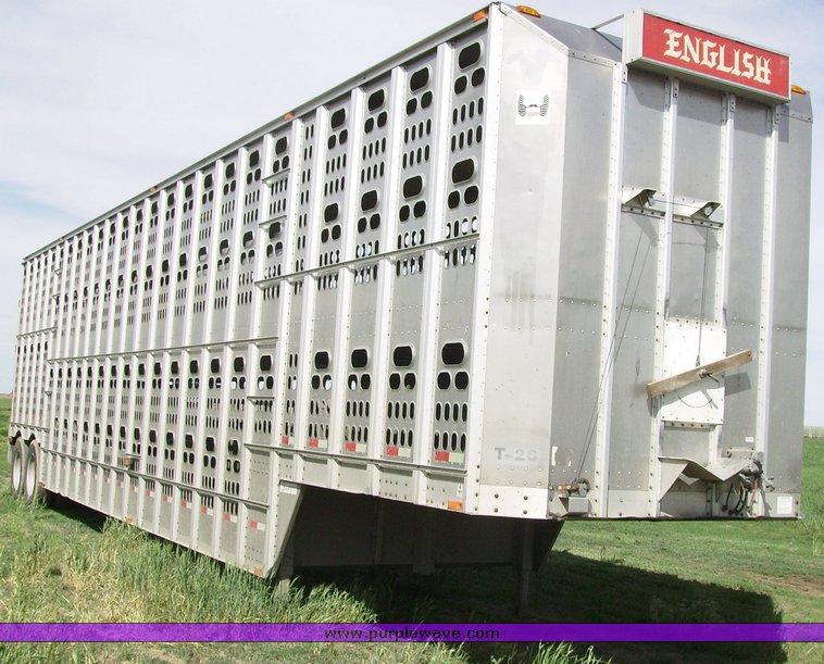 image for item 7332 2001 Barrett livestock trailer