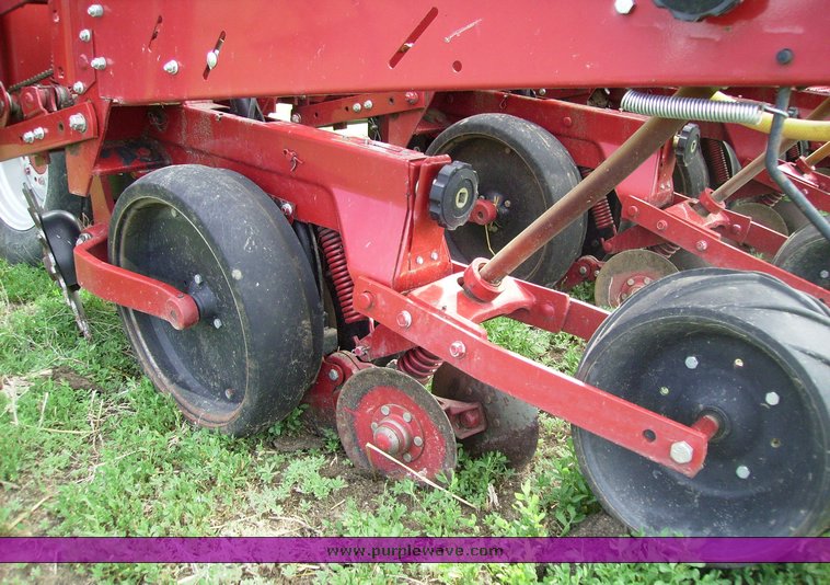 image for item 7339 1992 Case IH 900 A43EC Cyclo air planter