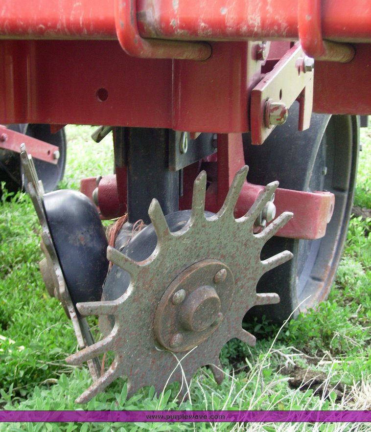 image for item 7339 1992 Case IH 900 A43EC Cyclo air planter