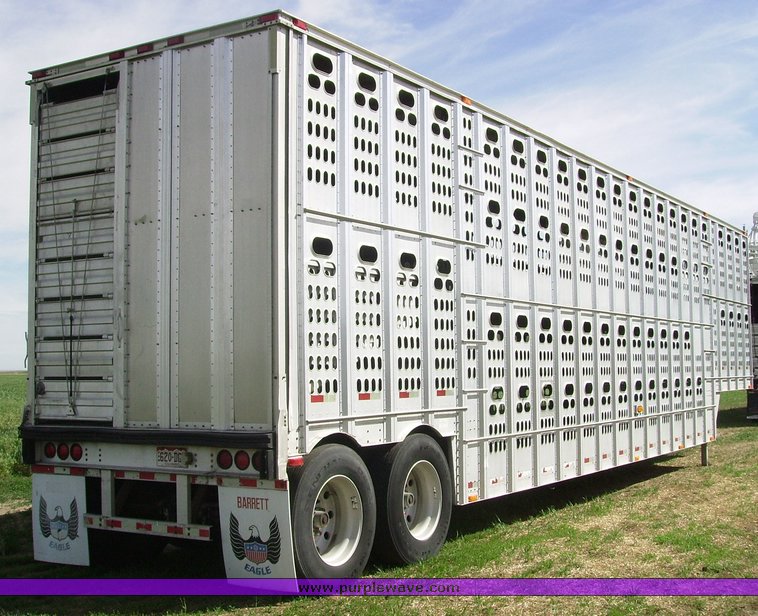 image for item 7351 1999 Barrett livestock trailer