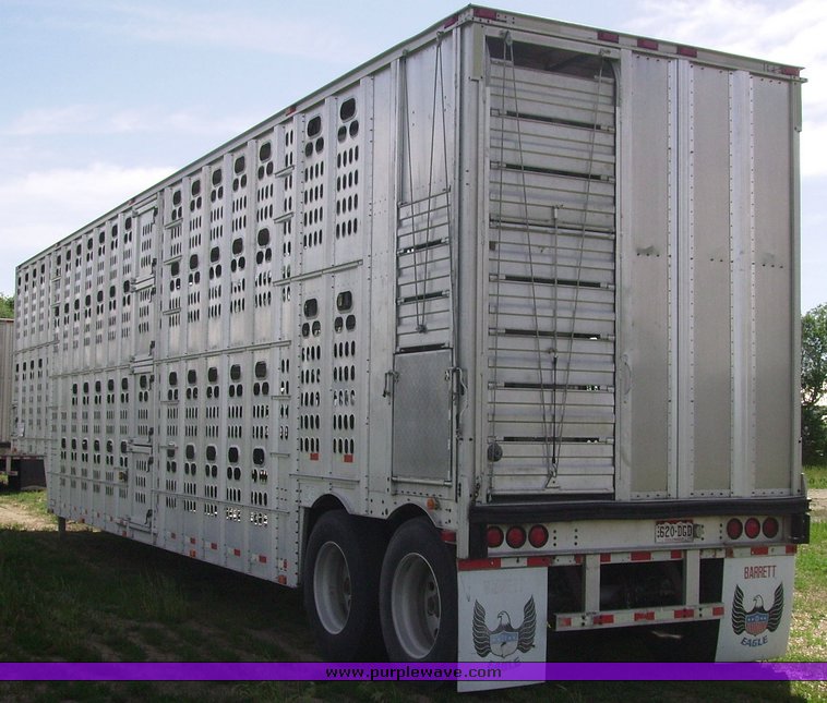 image for item 7351 1999 Barrett livestock trailer