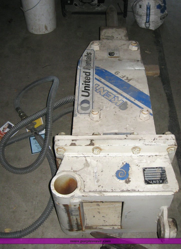 image for item 1004 2006 KF9 hydraulic pavement breaker