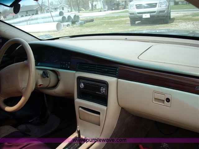 image for item 1500 1995 Cadillac Seville SLS