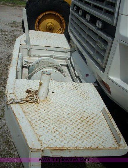 image for item 1501 1980 Ford F800 DD truck