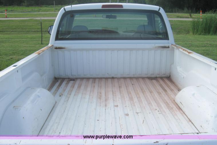 image for item 2002 2001 Dodge Ram 1500 pickup truck