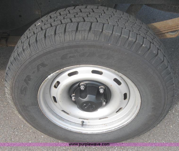 image for item 2002 2001 Dodge Ram 1500 pickup truck