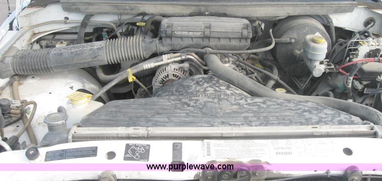 image for item 2002 2001 Dodge Ram 1500 pickup truck