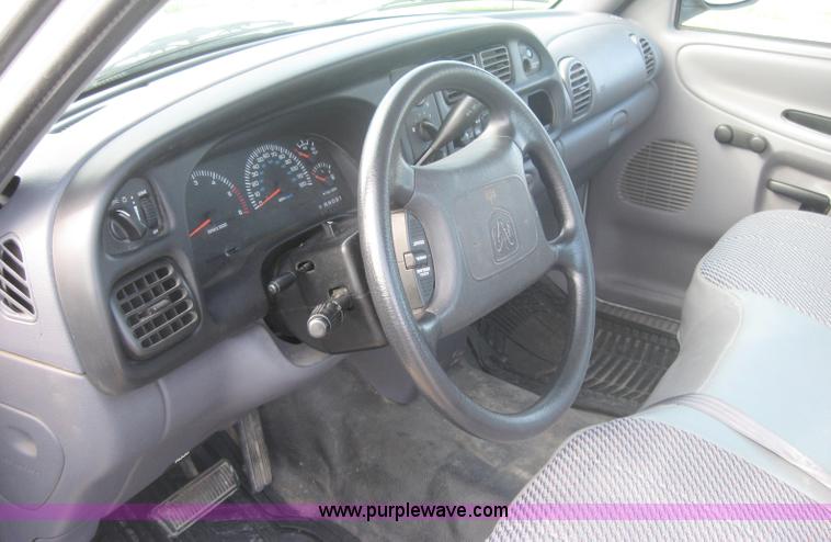 image for item 2002 2001 Dodge Ram 1500 pickup truck