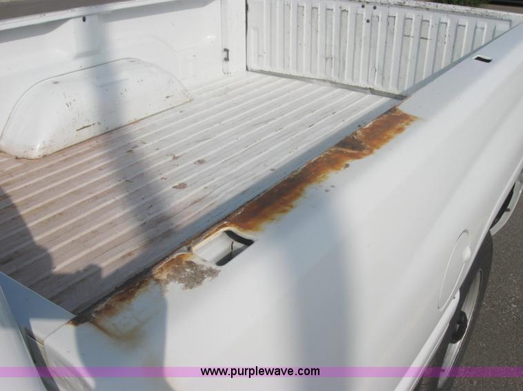 image for item 2002 2001 Dodge Ram 1500 pickup truck