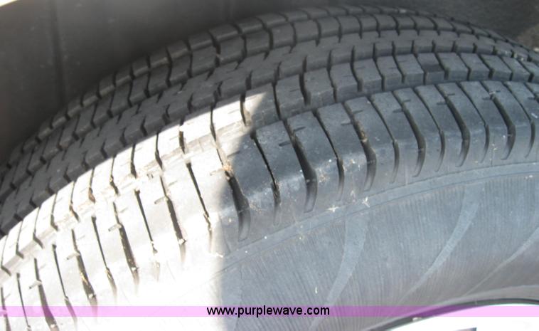 image for item 2003 2001 Dodge Caravan SE