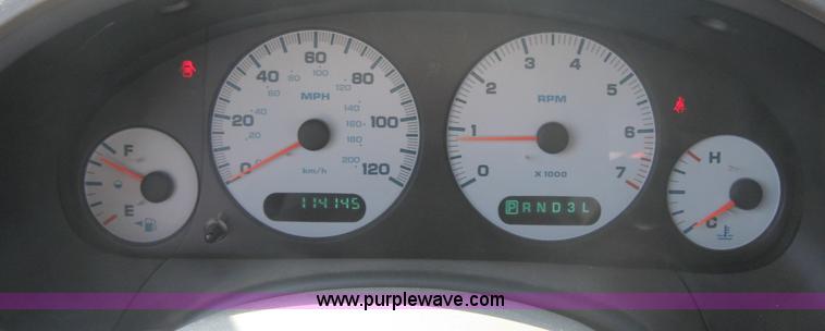 image for item 2003 2001 Dodge Caravan SE