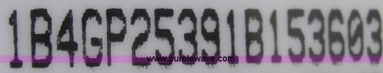 image for item 2003 2001 Dodge Caravan SE