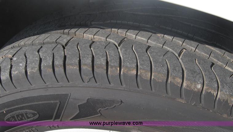 image for item 2004 2006 Ford Taurus SE