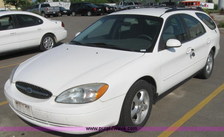 image for item 2005 2003 Ford Taurus SE