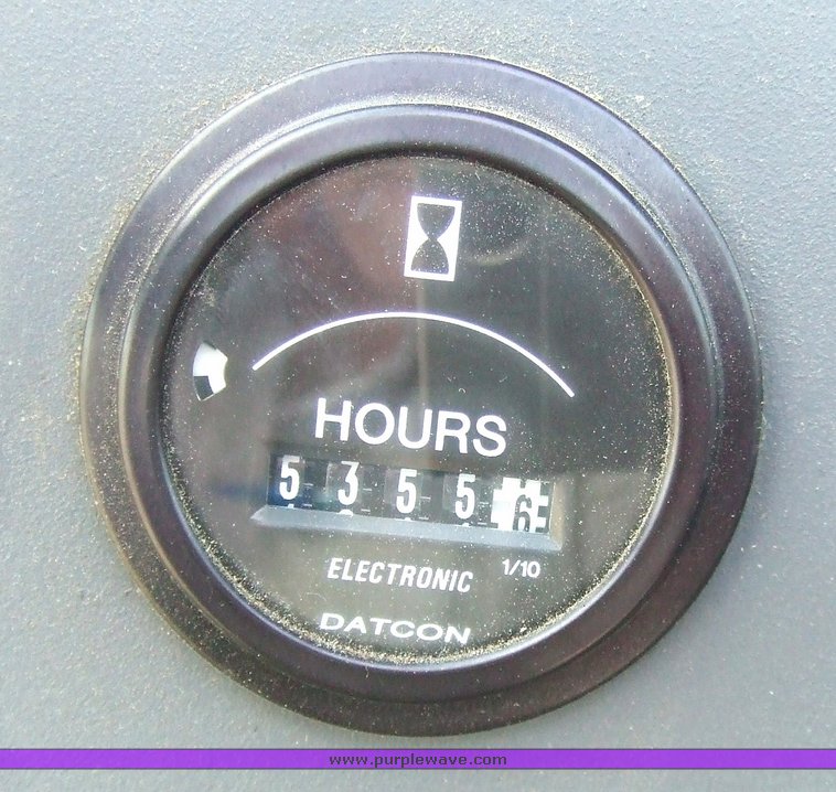 image for item 2172 1997 Ford 6640SL tractor