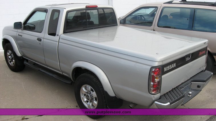 image for item 2214 1999 Nissan Frontier