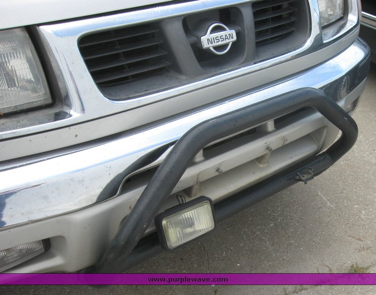 image for item 2214 1999 Nissan Frontier