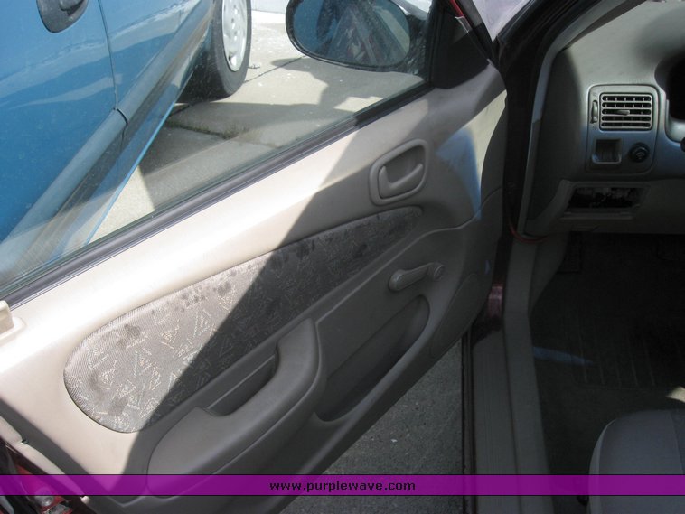 image for item 2218 2000 Toyota Corolla