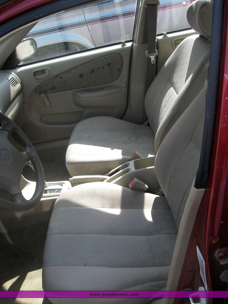 image for item 2218 2000 Toyota Corolla