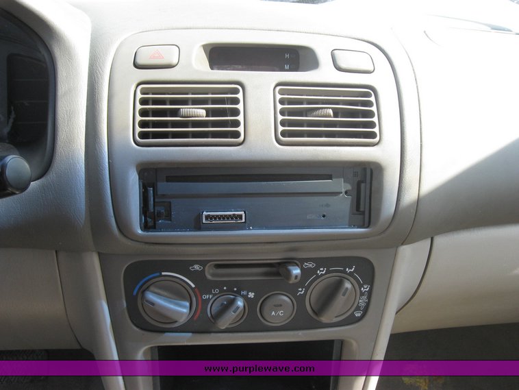 image for item 2218 2000 Toyota Corolla