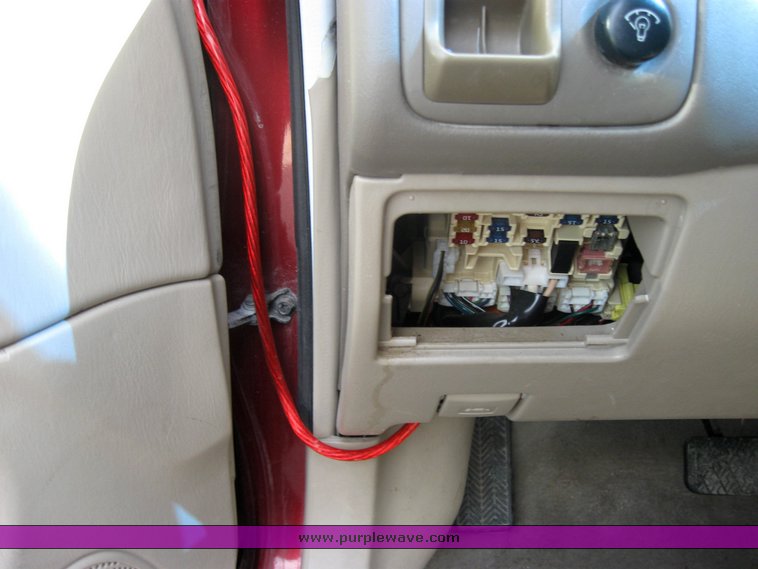 image for item 2218 2000 Toyota Corolla