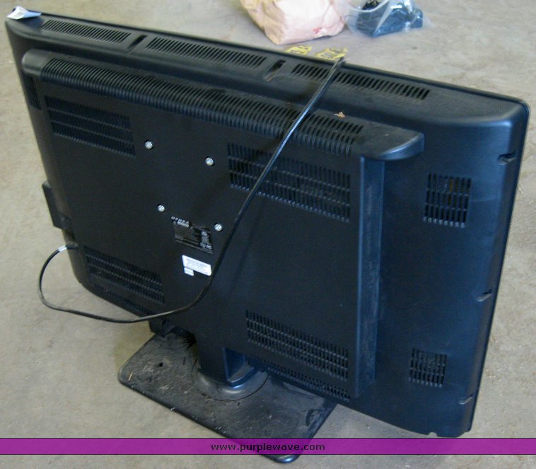 image for item 2231 Dynex 32" flat screen TV