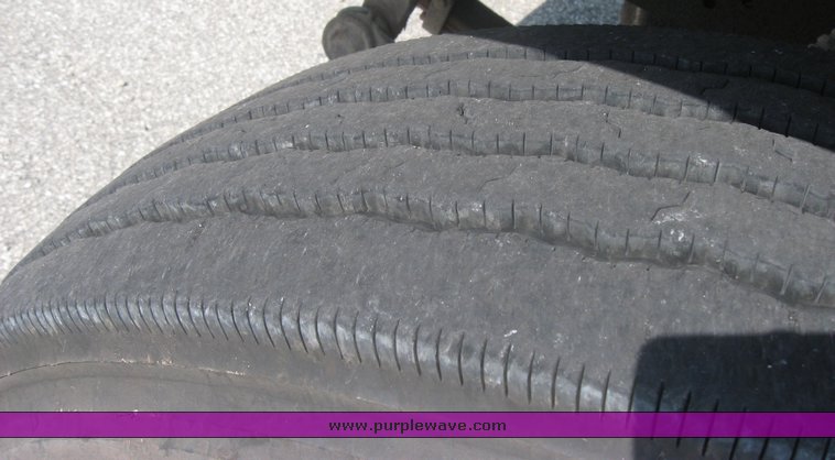 image for item 2278 1993 Ford B700F  65 passenger school bus