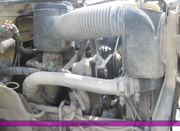 image for item 2278 1993 Ford B700F  65 passenger school bus