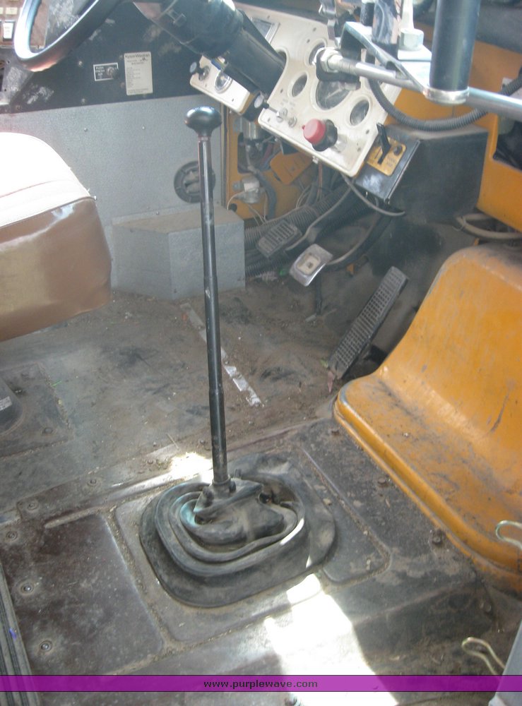 image for item 2278 1993 Ford B700F  65 passenger school bus