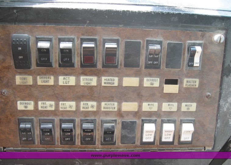 image for item 2278 1993 Ford B700F  65 passenger school bus