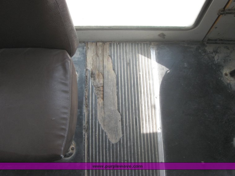 image for item 2278 1993 Ford B700F  65 passenger school bus