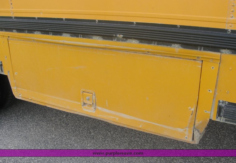 image for item 2278 1993 Ford B700F  65 passenger school bus
