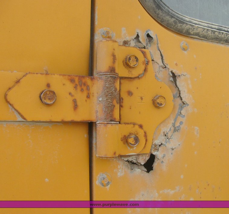 image for item 2278 1993 Ford B700F  65 passenger school bus