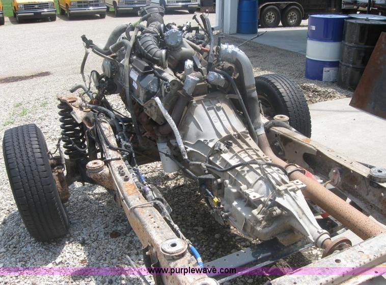 image for item 2499 2000 Ford E350 Bluebird school bus chassis, engine, and transmission
