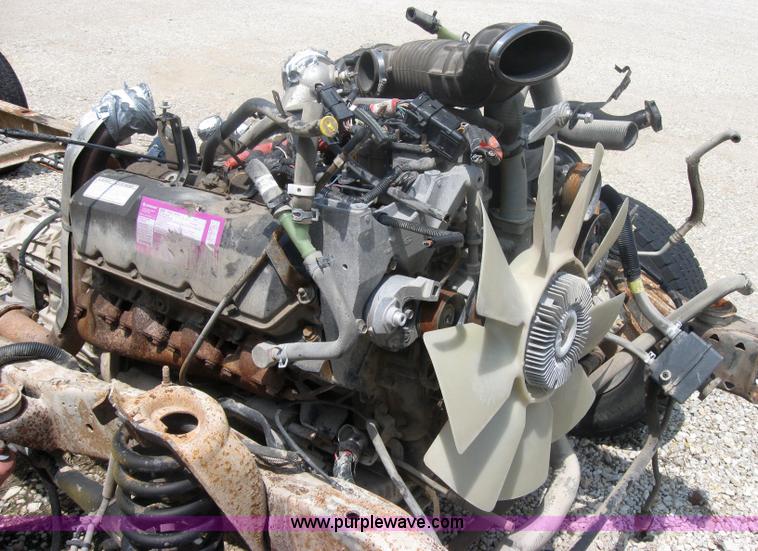 image for item 2499 2000 Ford E350 Bluebird school bus chassis, engine, and transmission