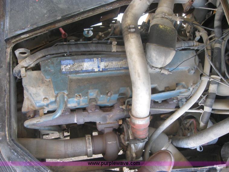 image for item 2502 1996 International Series 3000 Genesis school bus