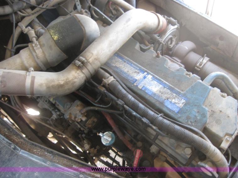 image for item 2502 1996 International Series 3000 Genesis school bus