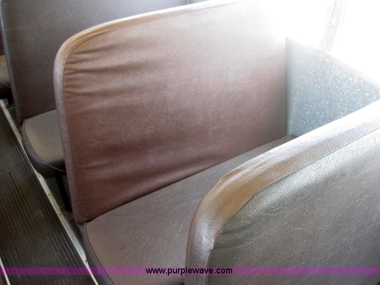 image for item 2502 1996 International Series 3000 Genesis school bus